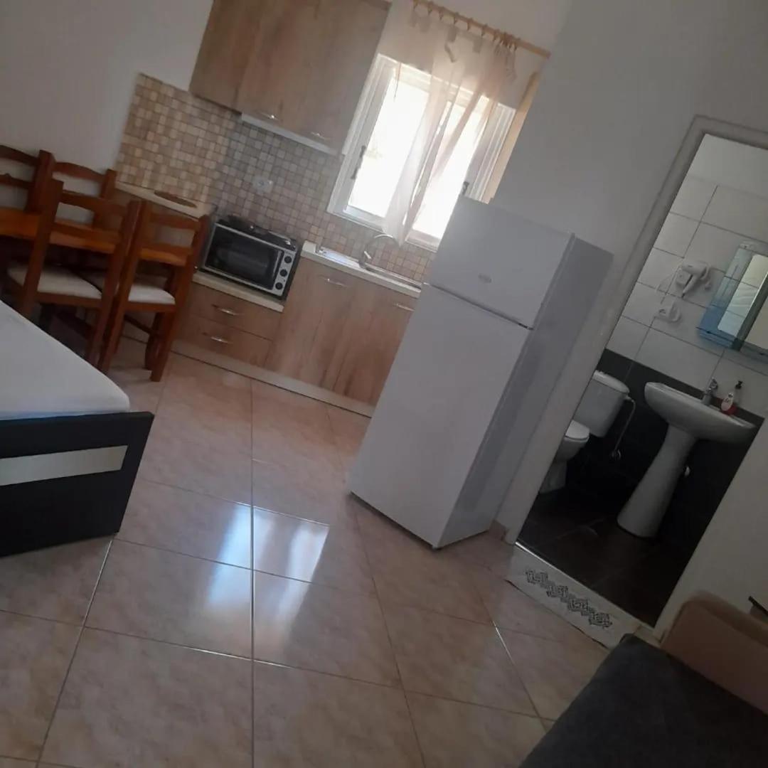 Guesthouse Noan&Yliona Ксамил Экстерьер фото